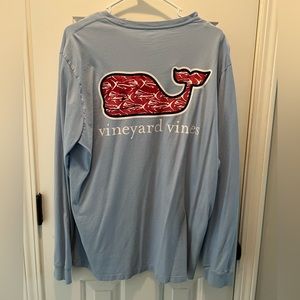 Mens Vineyard Vines long sleeve shirt. Blue color size Large.